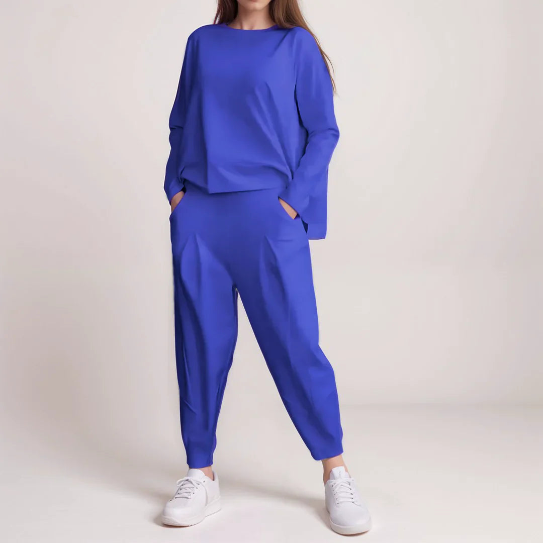 Serenity | Comfortable Two-piece Set with Round Neckline