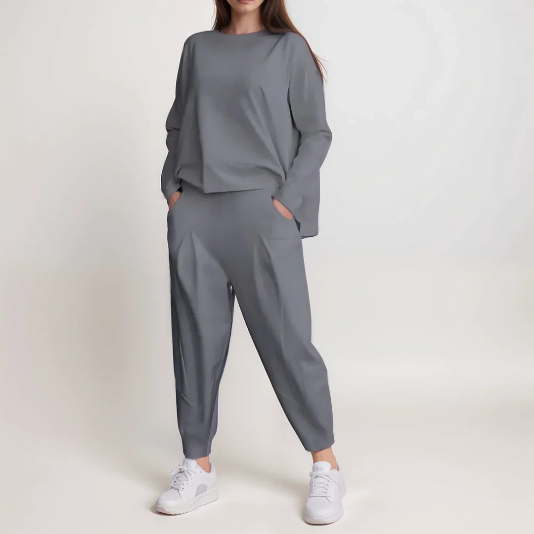 Serenity | Comfortable Two-piece Set with Round Neckline